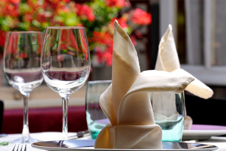 Table du restaurant de l'Hôtel de la Poste